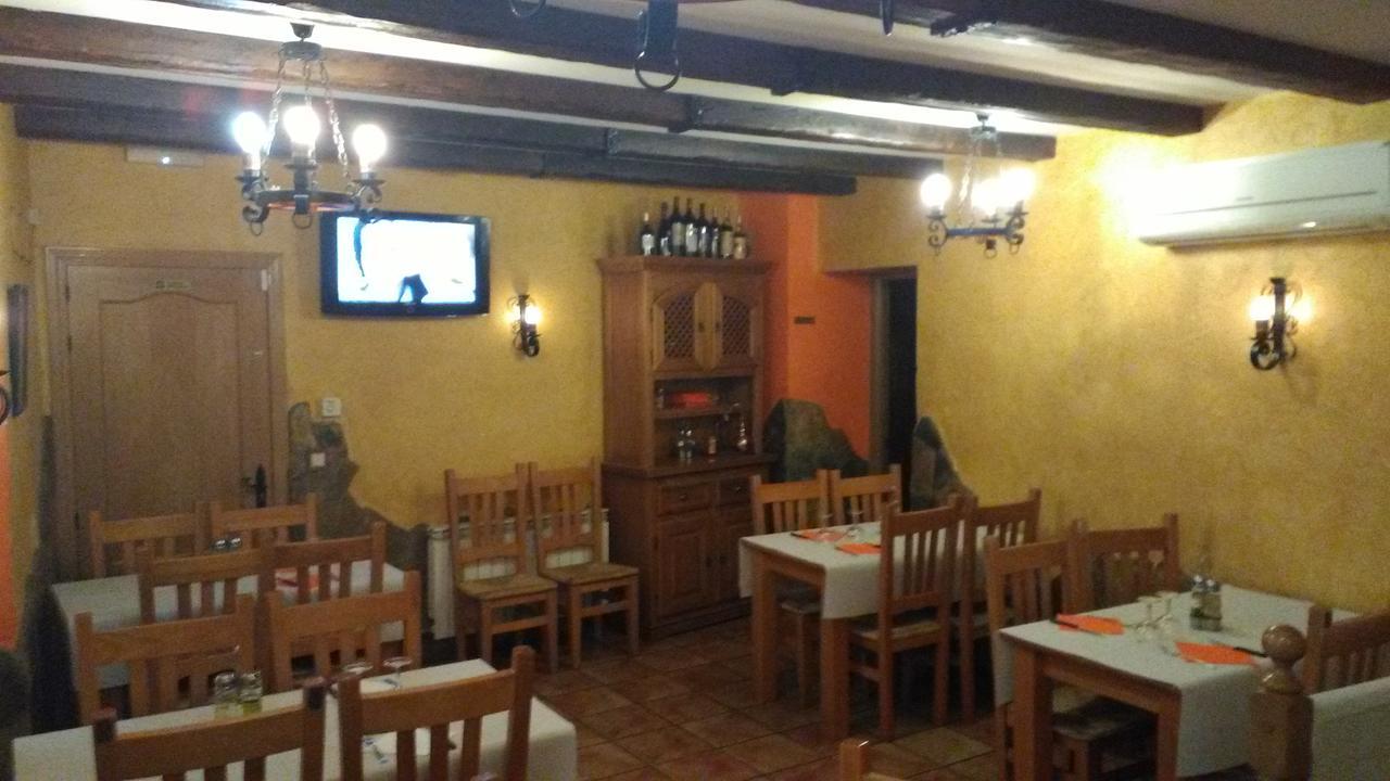 Hostal El Bodegon Ateca Екстер'єр фото
